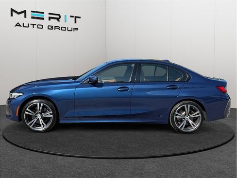 Used 2023 BMW 330i Sedan w/ Premium Package RWD image 5