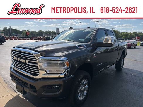 Used 2024 RAM 2500 Laramie AWD/4WD image 1