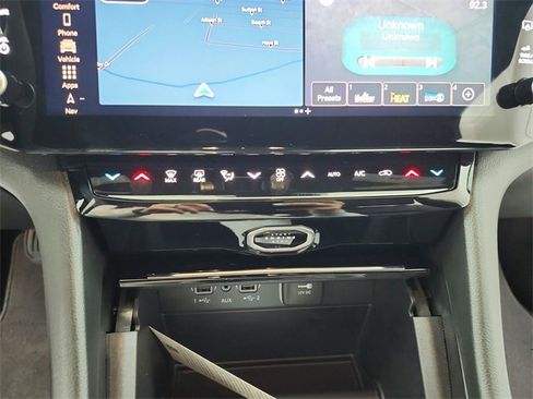 New 2026 Jeep Grand Cherokee L Limited image 32