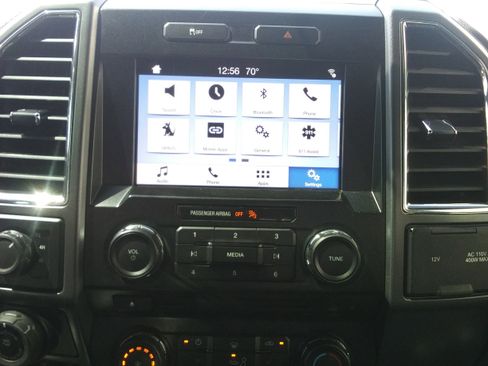 Used 2016 Ford F150 XLT w/ Equipment Group 302A Luxury AWD/4WD image 21