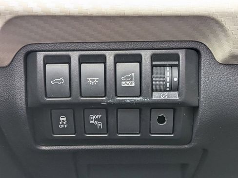 Used 2022 Subaru Ascent Premium w/ Convenience Package AWD/4WD image 15