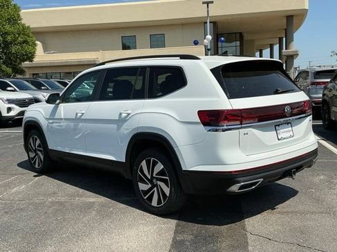 Used 2024 Volkswagen Atlas SE AWD/4WD image 5