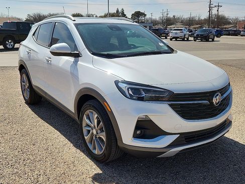 Used 2023 Buick Encore GX Essence w/ Experience Buick Package image 4
