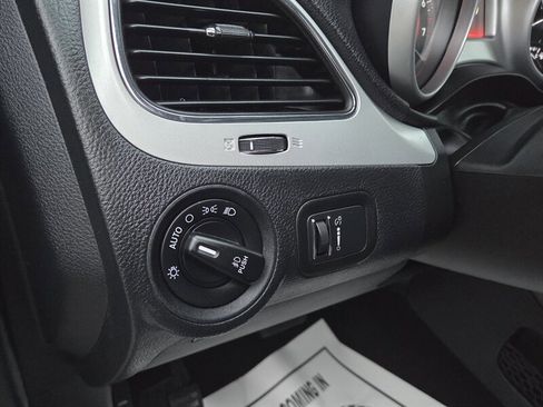 Used 2019 Dodge Journey GT image 19