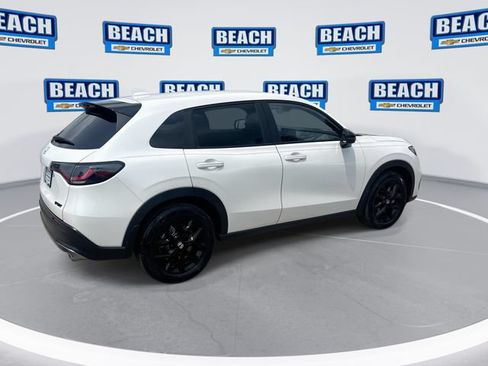 Used 2025 Honda HR-V Sport image 8