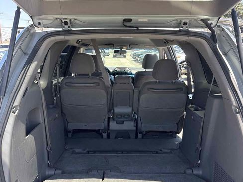 Used 2010 Honda Odyssey EX image 10
