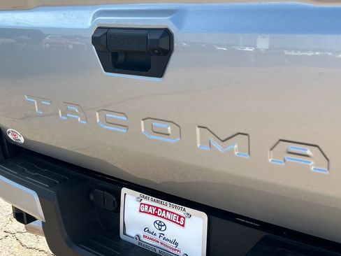 New 2026 Toyota Tacoma SR5 RWD image 33