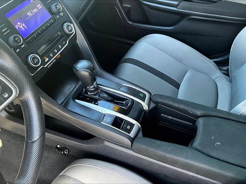 Used 2020 Honda Civic LX image 13