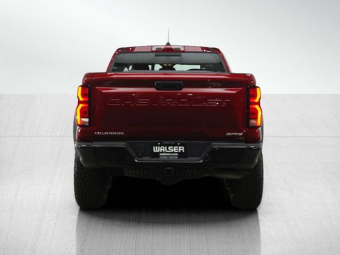 Used 2024 Chevrolet Colorado ZR2 w/ Technology Package AWD/4WD image 4