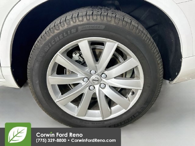 Used 2018 Volvo XC90 T6 Momentum w/ Momentum Plus Package AWD/4WD image 35