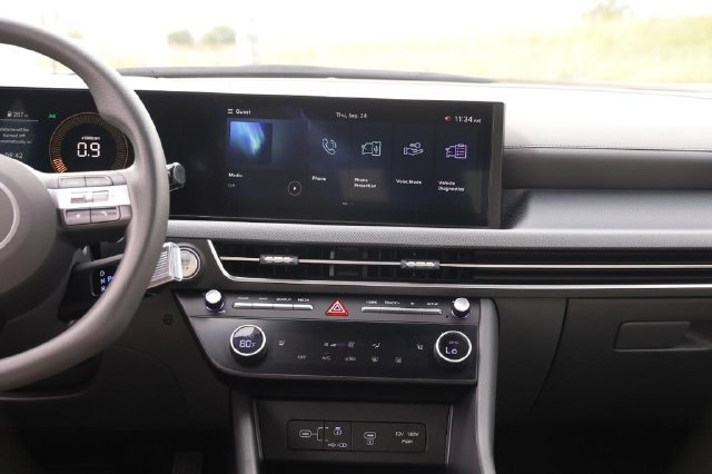 Used 2025 Hyundai Sonata SEL FWD image 26