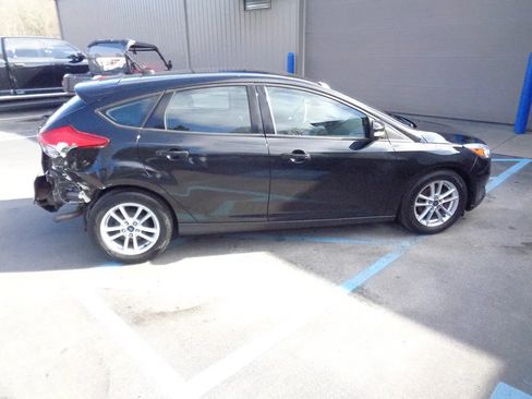Used 2015 Ford Focus SE FWD image 7