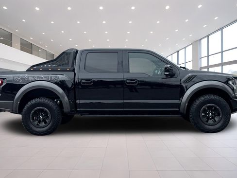 Used 2018 Ford F150 Raptor w/ Equipment Group 802A Luxury AWD/4WD image 3