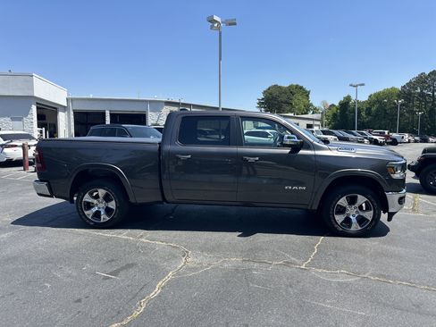 Used 2022 RAM 1500 Laramie AWD/4WD image 10