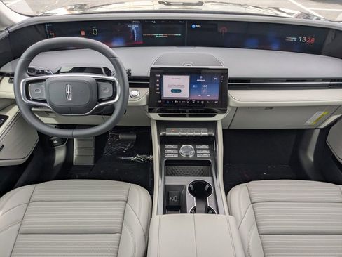 New 2026 Lincoln Nautilus Reserve image 15