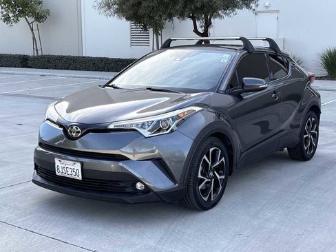 Used 2019 Toyota C-HR Limited image 7