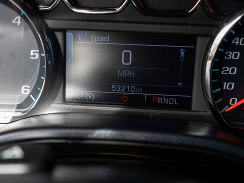 Used 2019 GMC Sierra 1500 SLE w/ SLE Value Package image 18