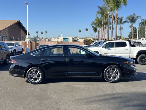 Certified 2023 Honda Accord EX image 25