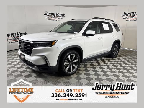 Used 2023 Honda Pilot Elite image 1