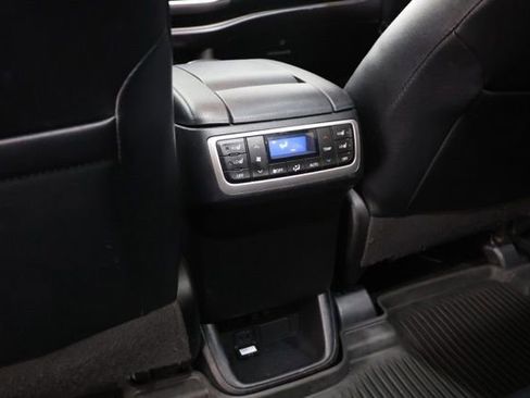 Used 2019 Toyota Highlander Limited Platinum AWD/4WD image 26
