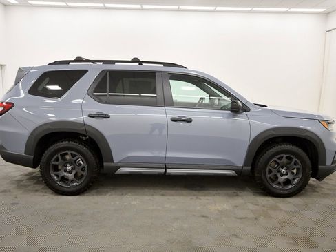 New 2025 Honda Pilot TrailSport image 8