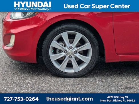 Used 2012 Hyundai Accent GLS w/ Premium Pkg 3 FWD image 10
