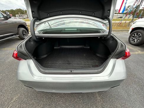 Used 2021 Toyota Avalon Touring image 9