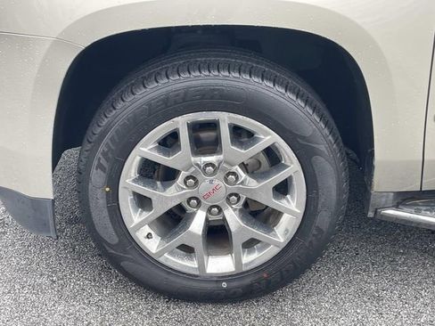 Used 2016 GMC Yukon XL SLT w/ Open Road Package image 12