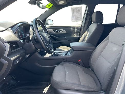 Certified 2023 Chevrolet Traverse LT FWD image 10