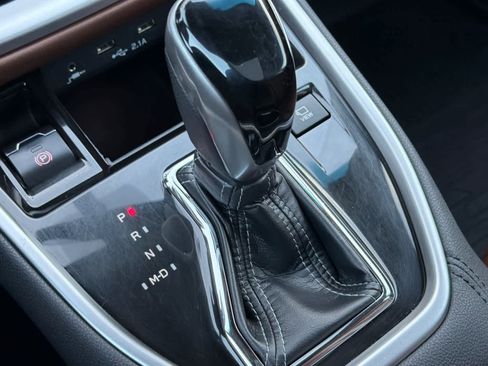 Used 2021 Subaru Outback Touring image 24