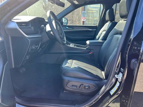 New 2026 Jeep Grand Cherokee Limited AWD/4WD image 15