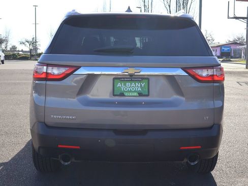 Used 2018 Chevrolet Traverse LT image 5