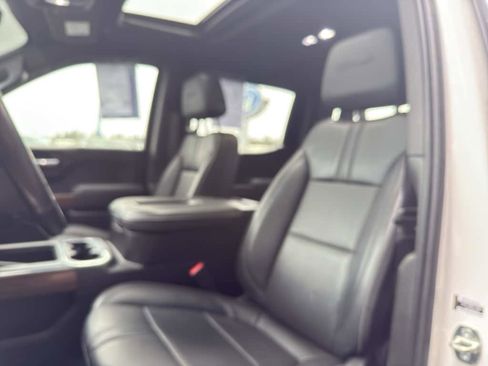 Used 2021 Chevrolet Silverado 1500 High Country w/ Technology Package image 15