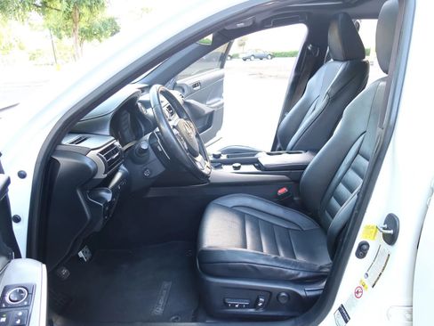 Used 2018 Lexus IS 300 F Sport RWD image 15