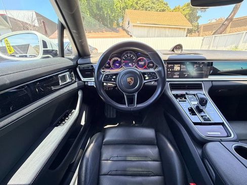 Used 2017 Porsche Panamera 4 AWD/4WD image 30