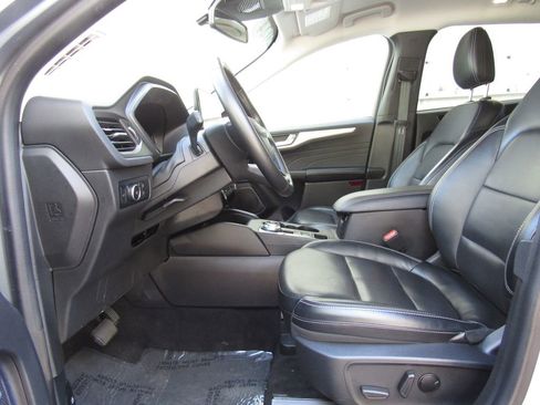 Used 2024 Ford Escape Platinum AWD/4WD image 11