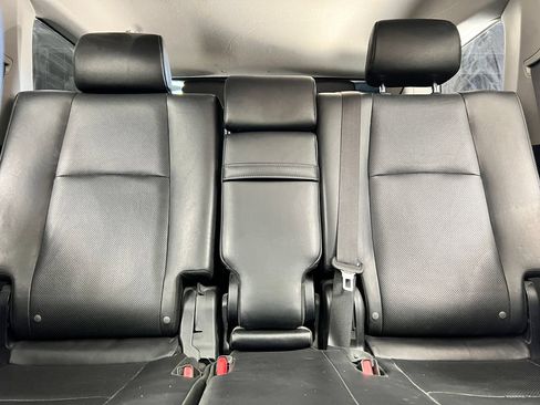 Used 2019 Toyota 4Runner Limited AWD/4WD image 23