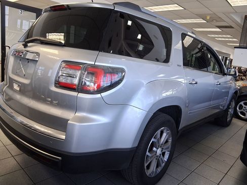 Used 2014 GMC Acadia SLT image 2