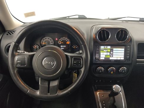 Used 2017 Jeep Patriot High Altitude AWD/4WD image 22