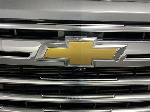 Used 2024 Chevrolet Silverado 2500 High Country w/ High Country Premium Package image 31