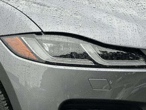 New 2025 Jaguar F-PACE R-Dynamic S AWD/4WD image 17