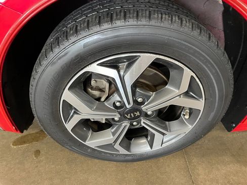 Used 2020 Kia Forte LXS image 22