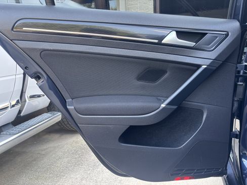 Used 2017 Volkswagen GTI S image 38