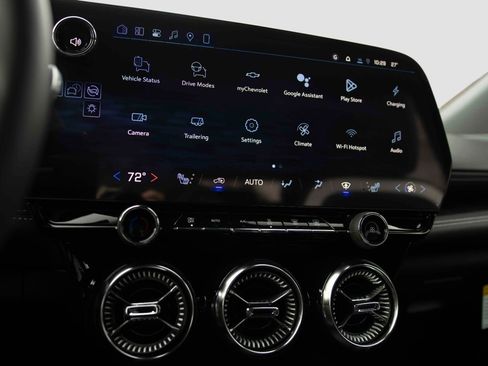 New 2026 Chevrolet Blazer EV LT image 18