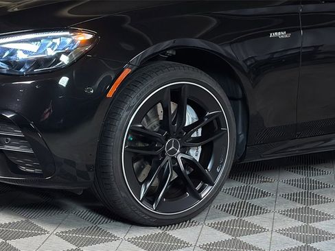 Used 2022 Mercedes-Benz E 53 AMG 4MATIC Sedan image 4