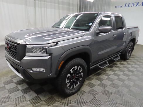 Used 2023 Nissan Frontier PRO-4X image 6