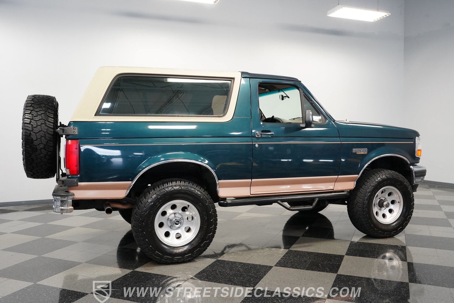Used 1995 Ford Bronco Eddie Bauer AWD/4WD image 14