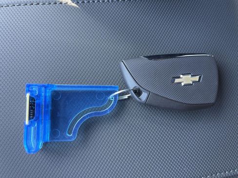 New 2026 Chevrolet Equinox EV LT image 35