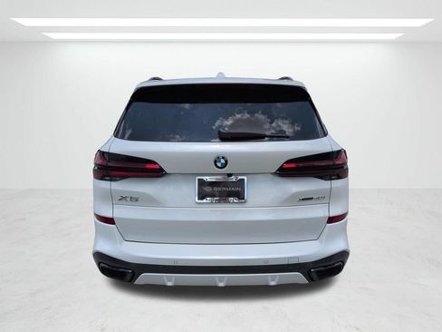 New 2026 BMW X5 xDrive40i w/ M Sport Package AWD/4WD image 5