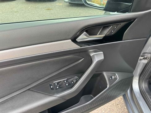 Used 2019 Volkswagen Jetta R-Line image 12
